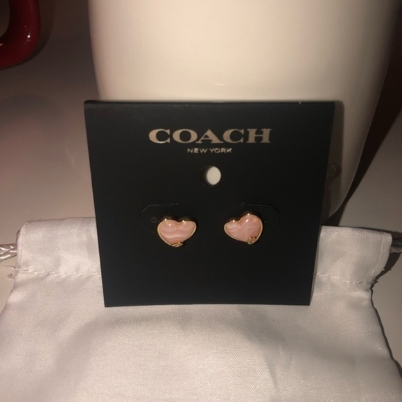 Coach Heart Logo Stud Earrings Pink Enamel Gold Tone NWT - Picture 4 of 8